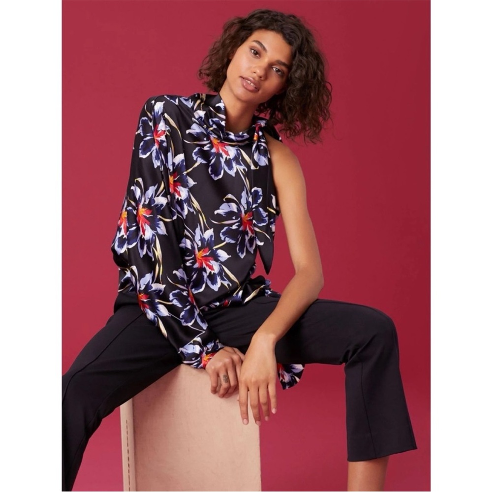Diane Von Furstenberg silk Top